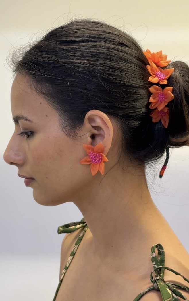 Organza Fabric Gajra With Beadwork